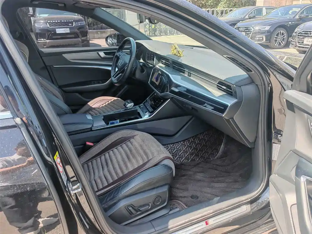 Audi A6L 2021 40 TFSI Luxury