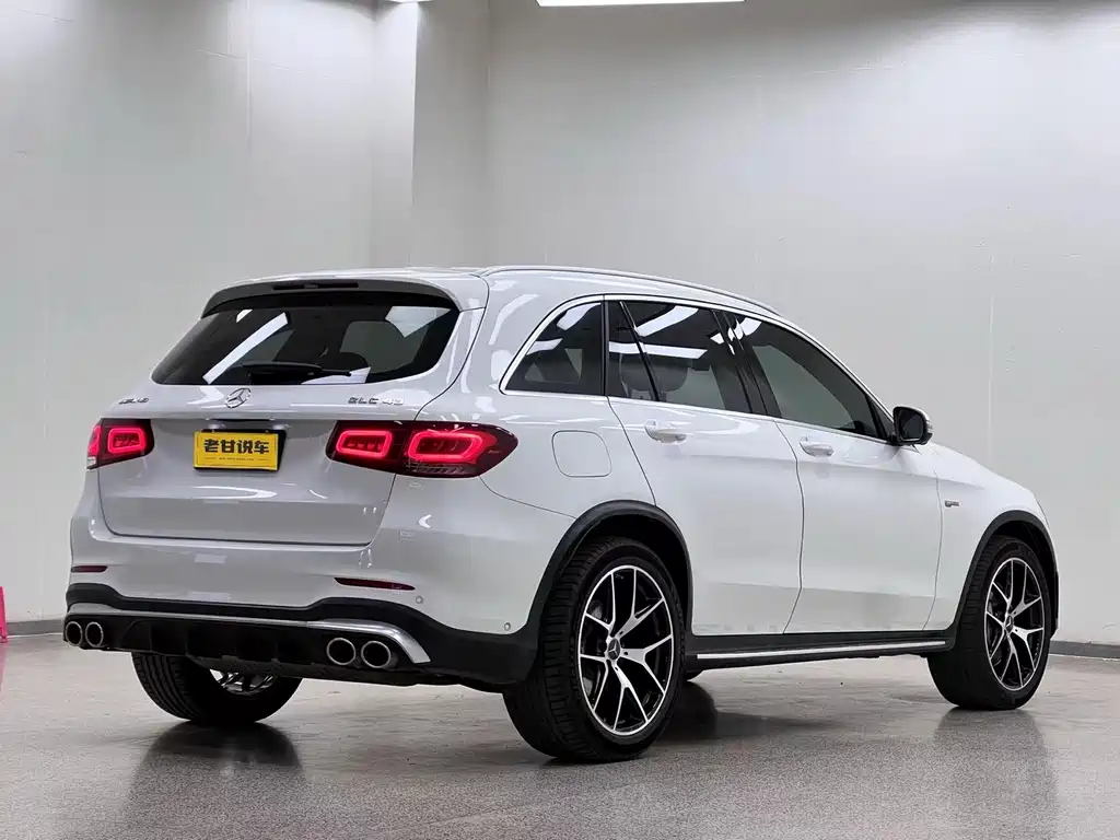 MERCEDES-BENZ GLC AMG