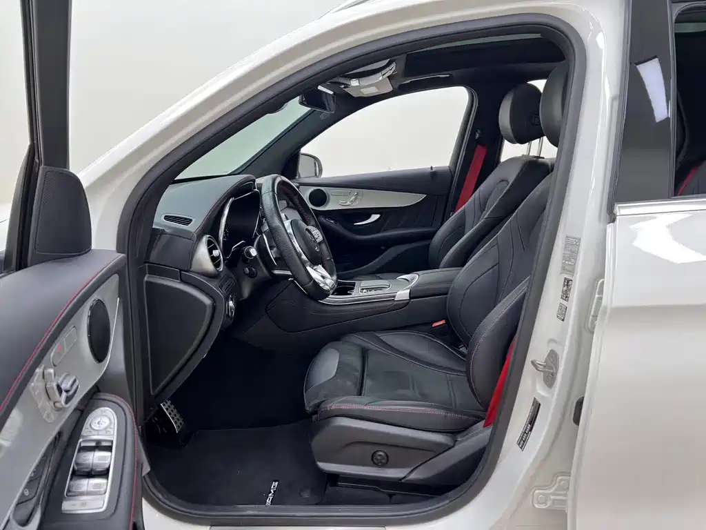 MERCEDES-BENZ GLC AMG