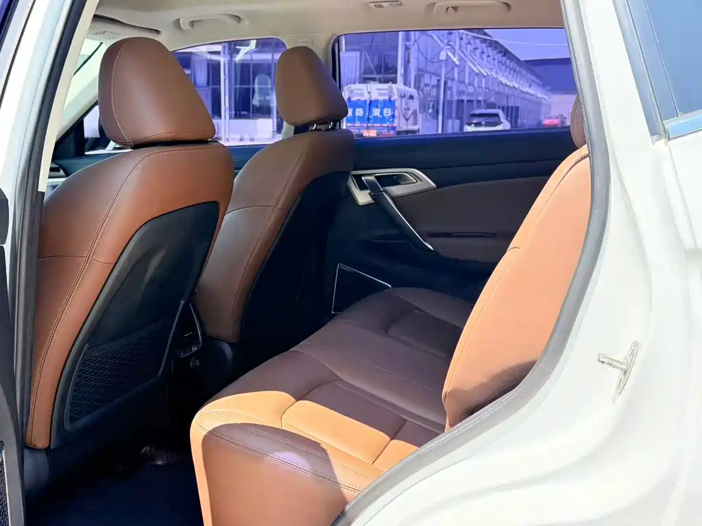 Geely Boyue — миниатюра 6