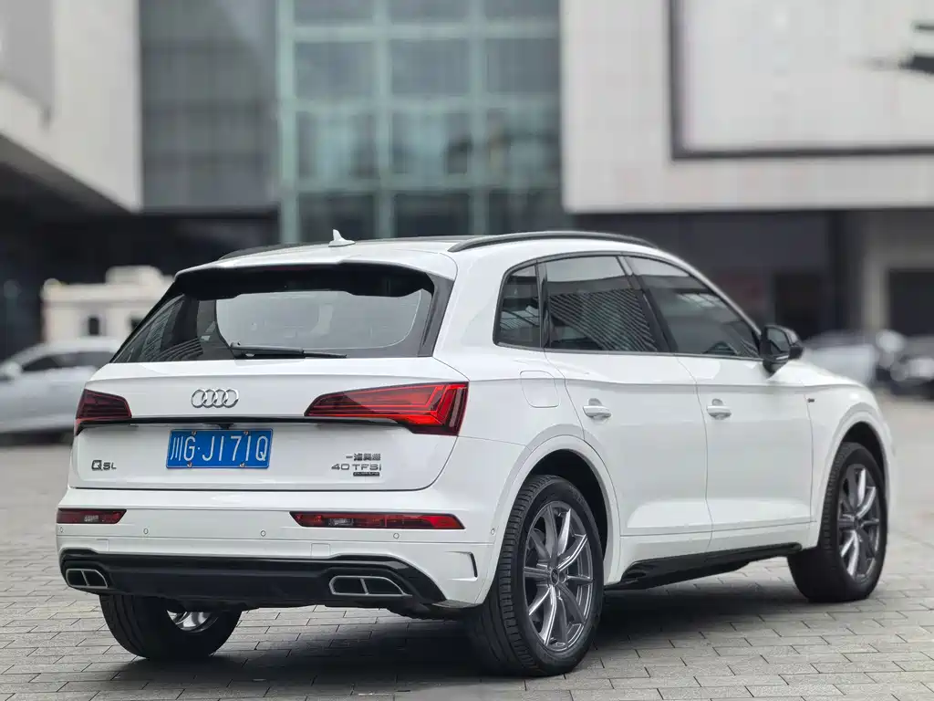 Audi Q5L 2022 40T RS