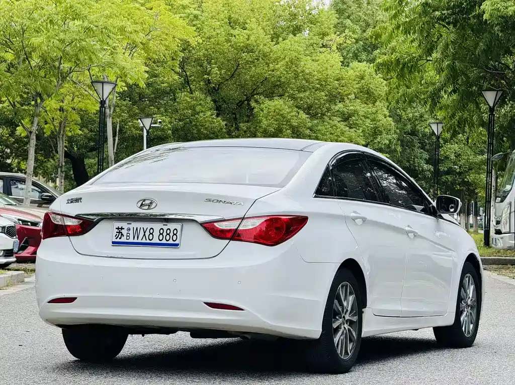 Hyundai Sonata — миниатюра 6