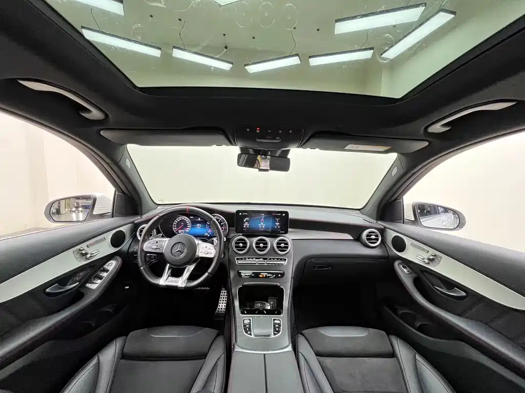 MERCEDES-BENZ GLC AMG