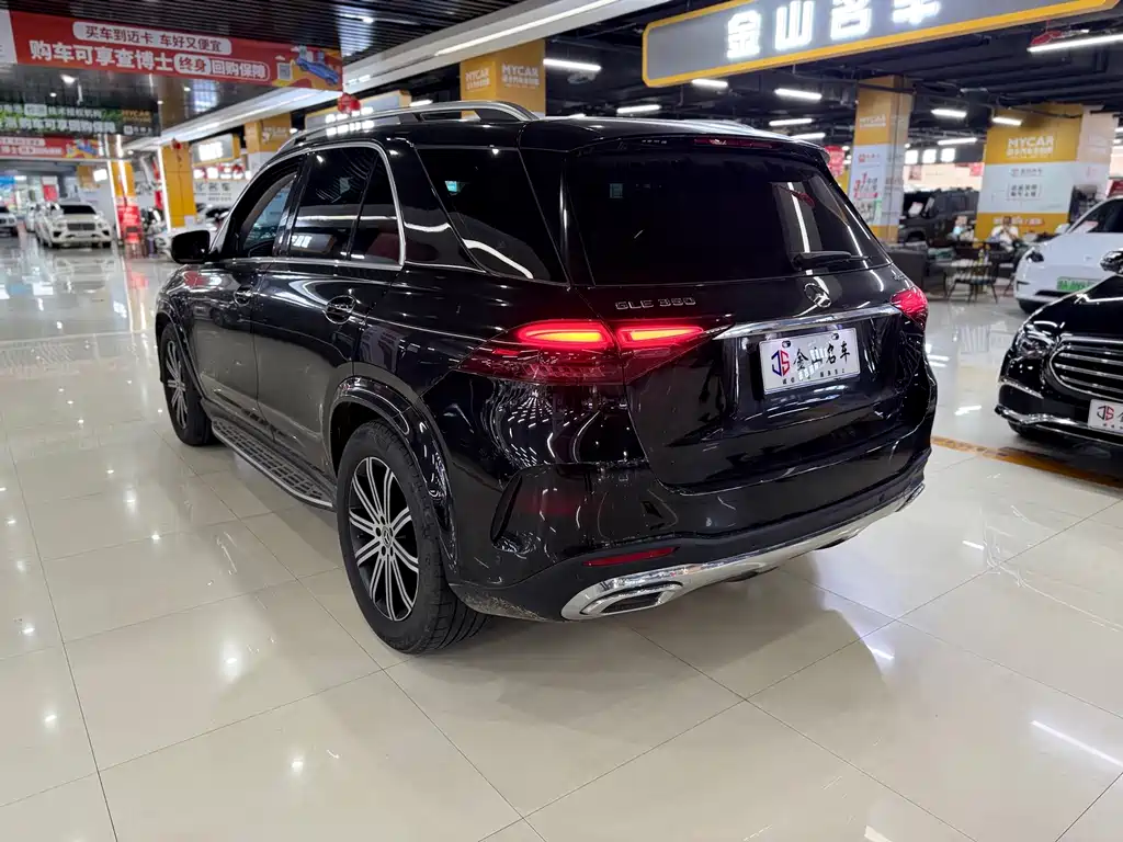 Mercedes-Benz GLE (Import) — миниатюра 13