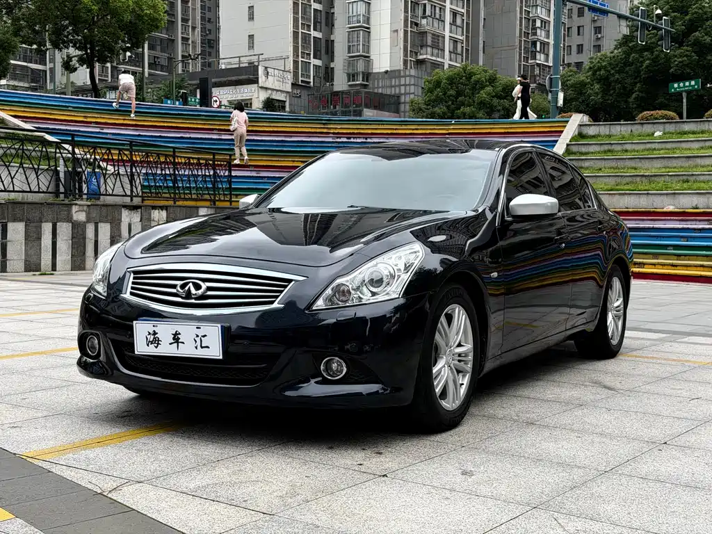 Купить Infiniti G