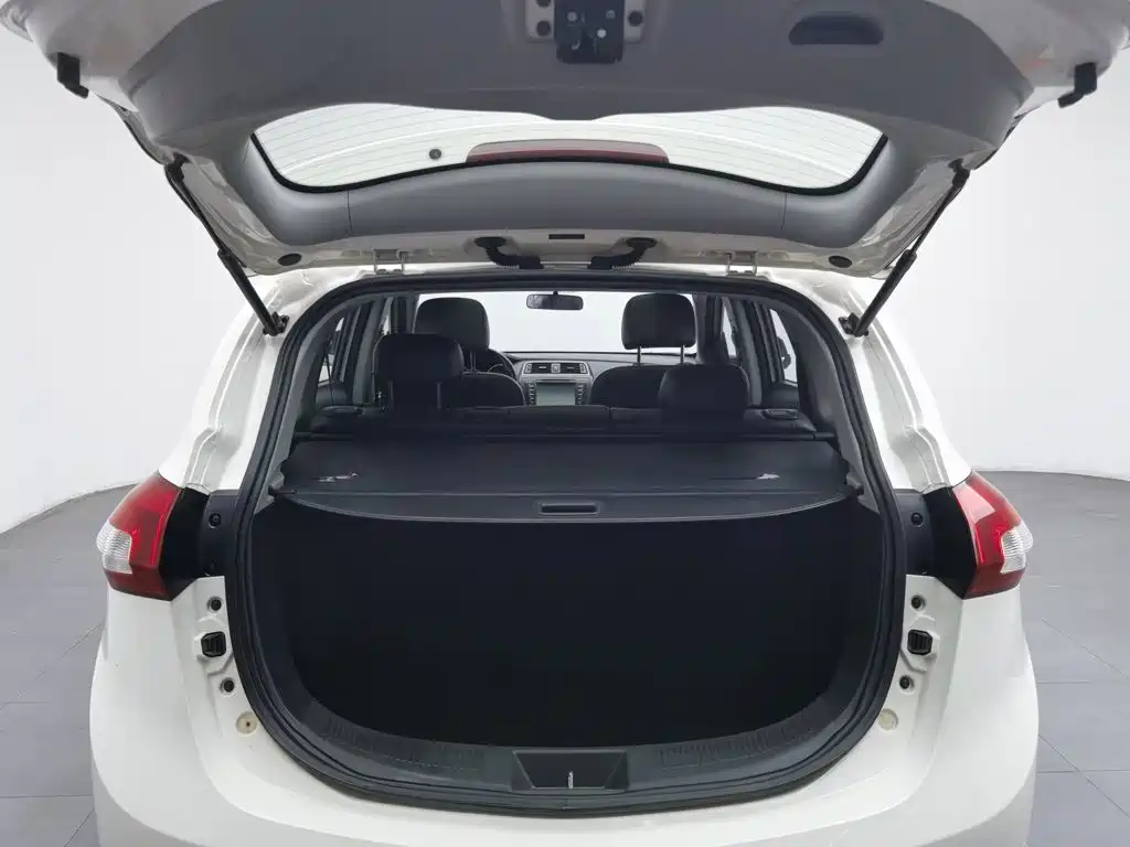 BAIC Senova X65 — миниатюра 16