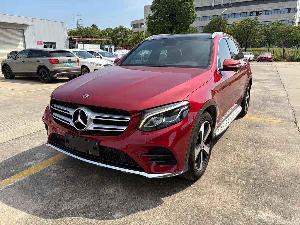 Купить Mercedes-Benz GLC
