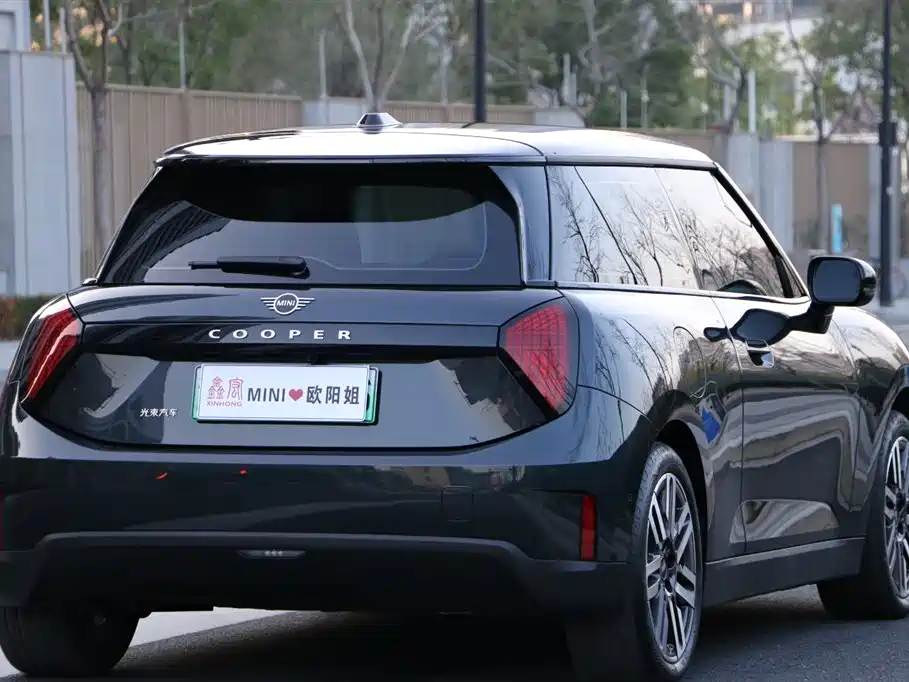 MINI ELECTRIC  COOPER