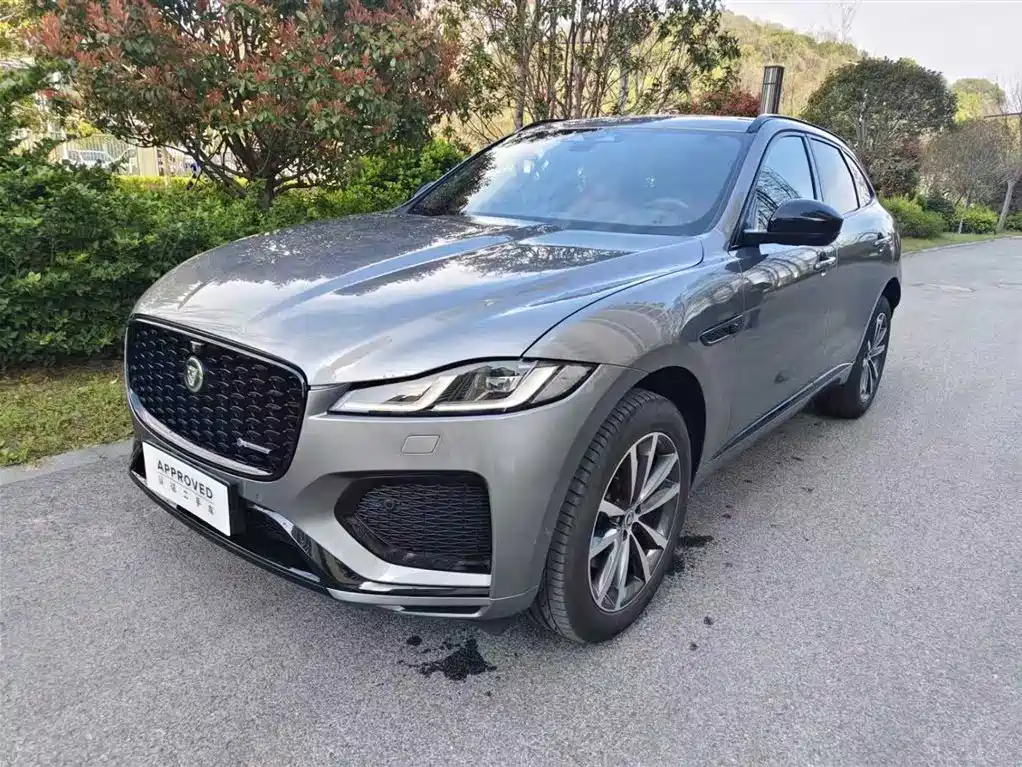 Jaguar F-PACE 2025