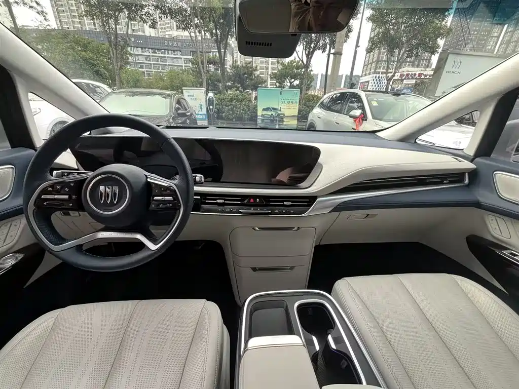 Buick Century 2025 2.0T мест
