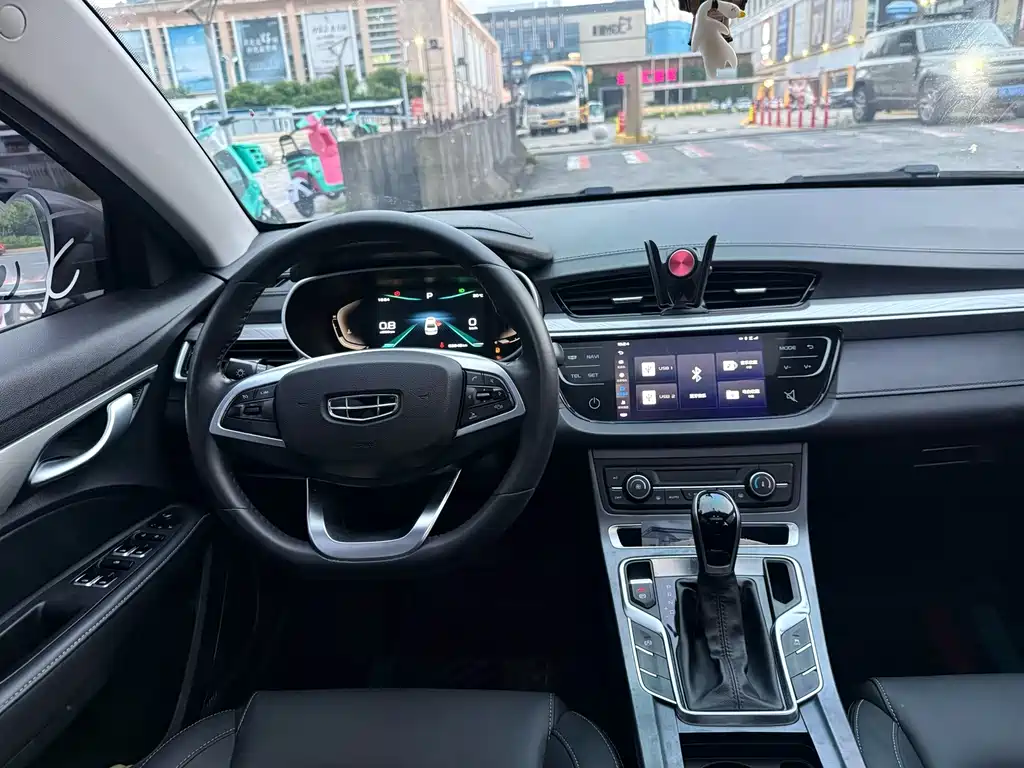 Geely Emgrand — миниатюра 7