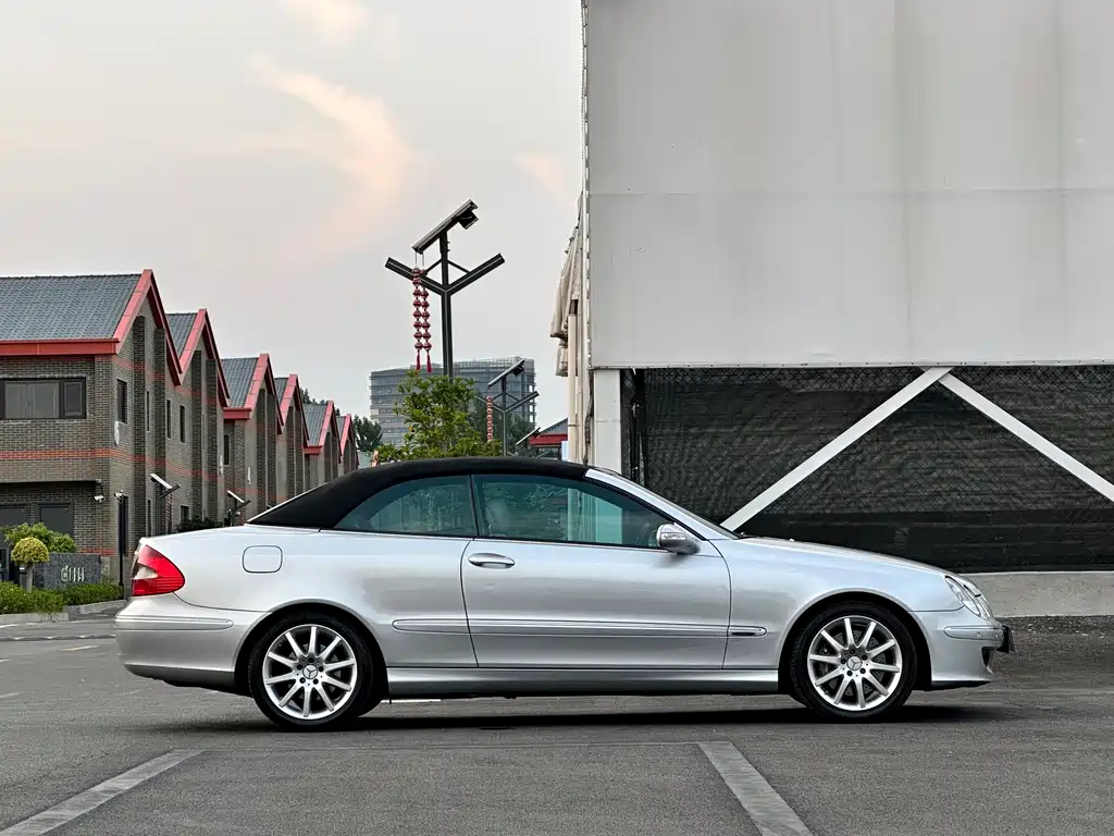 Mercedes-Benz CLK-Class — миниатюра 6