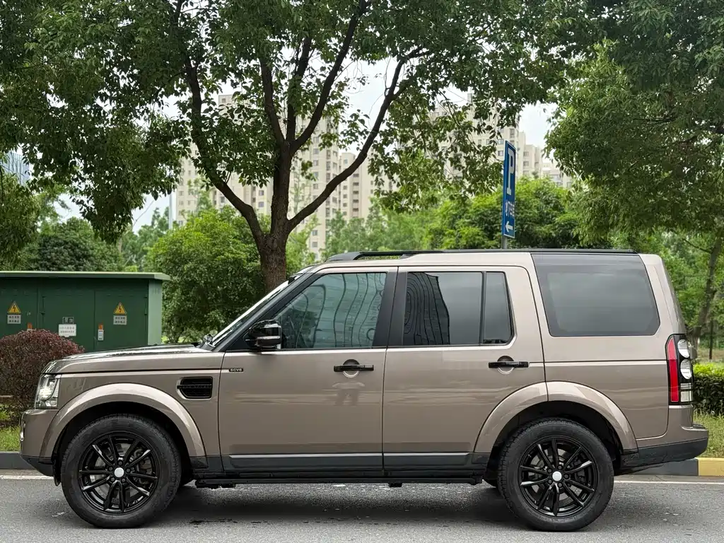 Land Rover Discovery 2016 3.0 SC V6 HSE