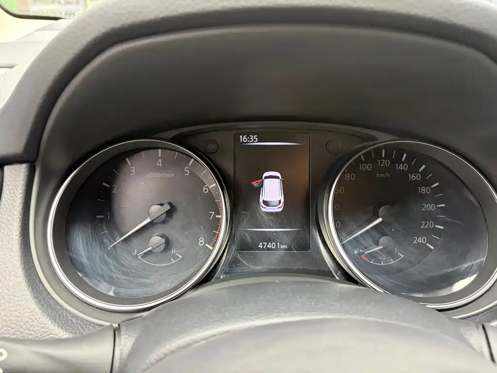 Nissan Qashqai — миниатюра 17