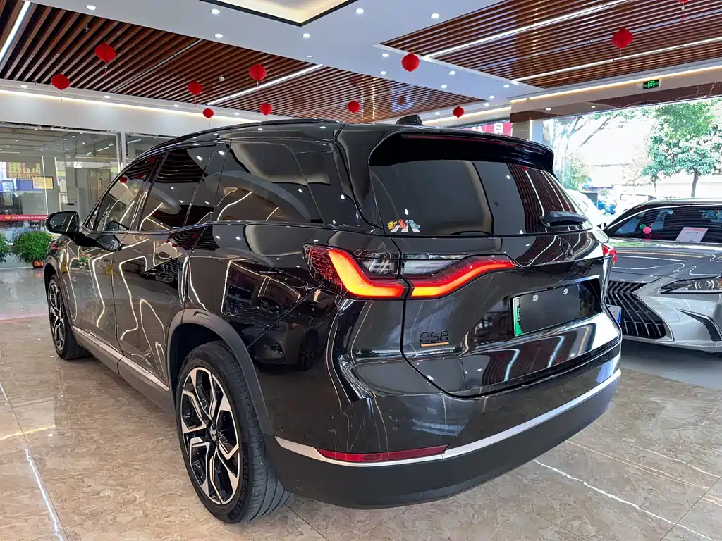 NIO ES8 — миниатюра 6