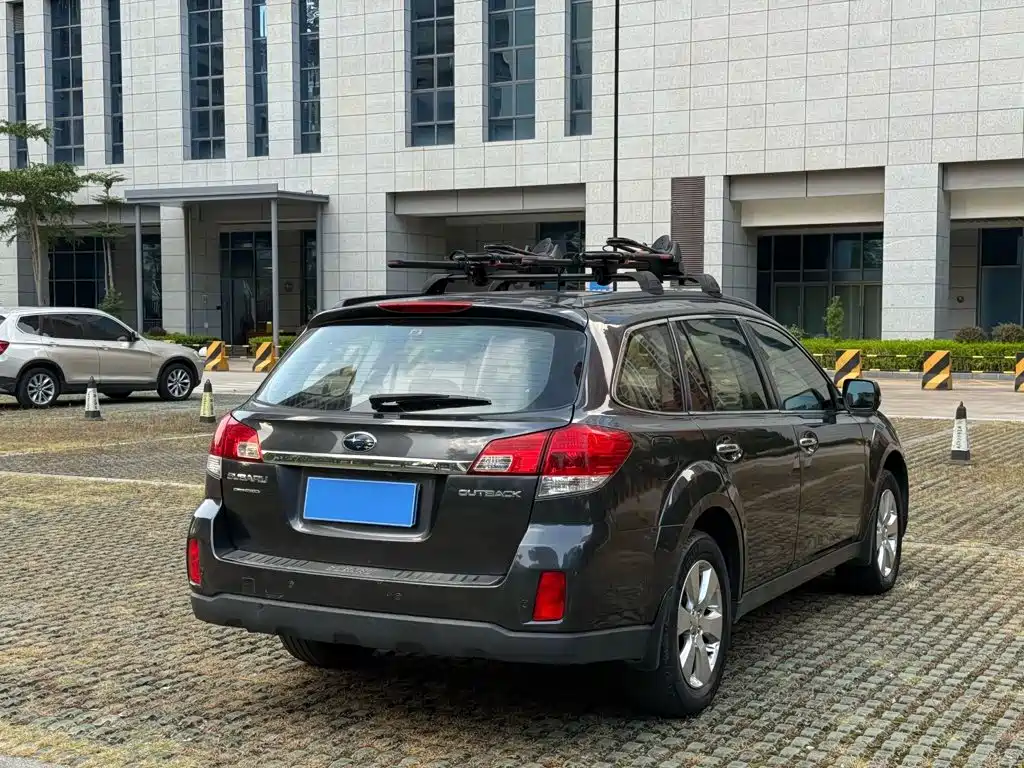 Subaru Outback — миниатюра 4