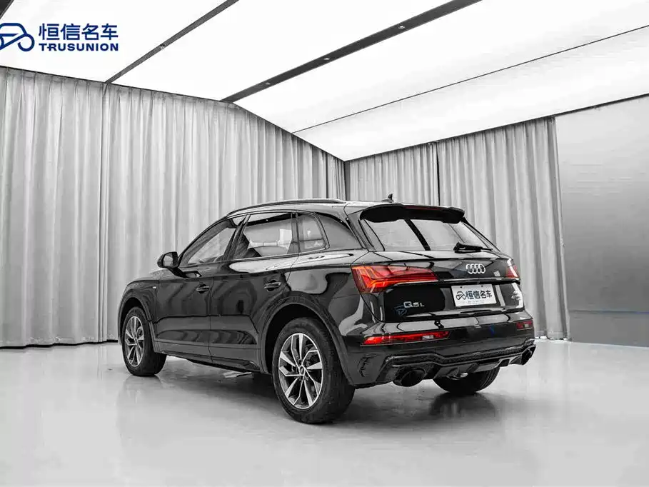 Audi Q5L — миниатюра 7