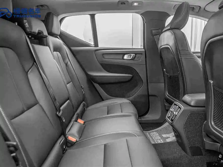 Volvo XC40 — миниатюра 16