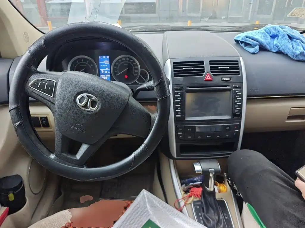 BAIC E-Series — миниатюра 10