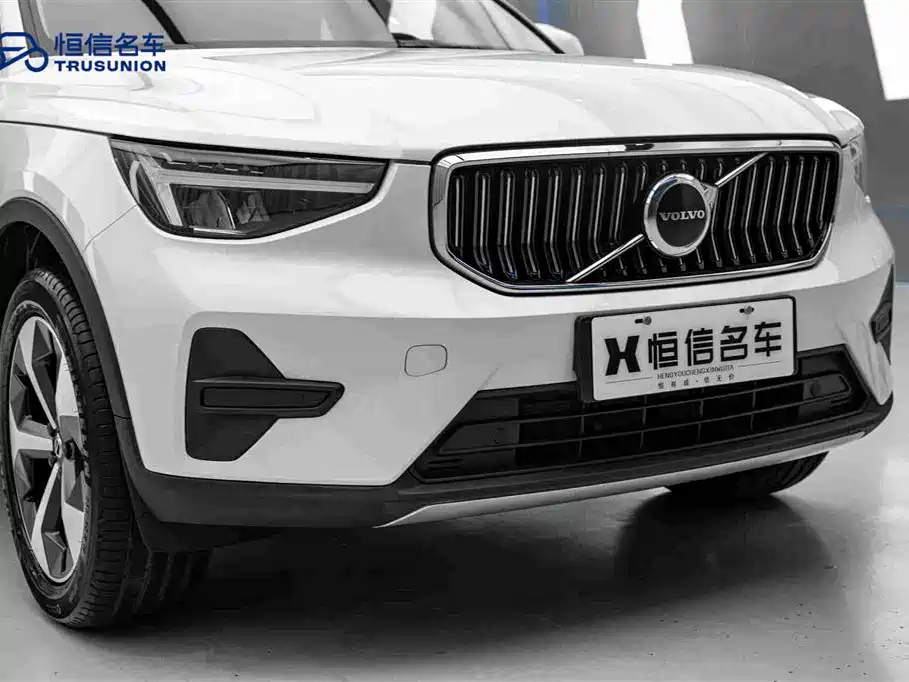 Volvo XC40 — миниатюра 9