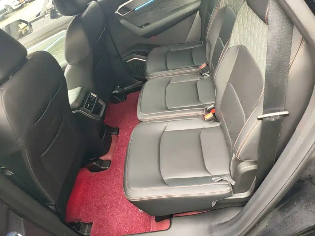 Geely Haoyue L — миниатюра 17