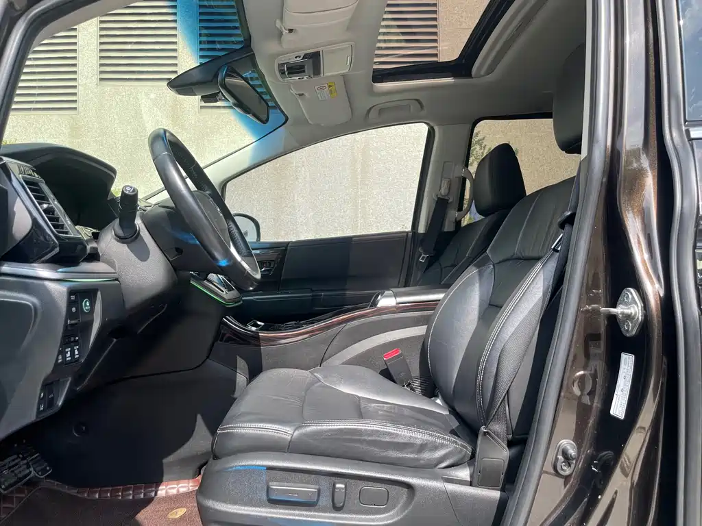Honda Elysion — миниатюра 4
