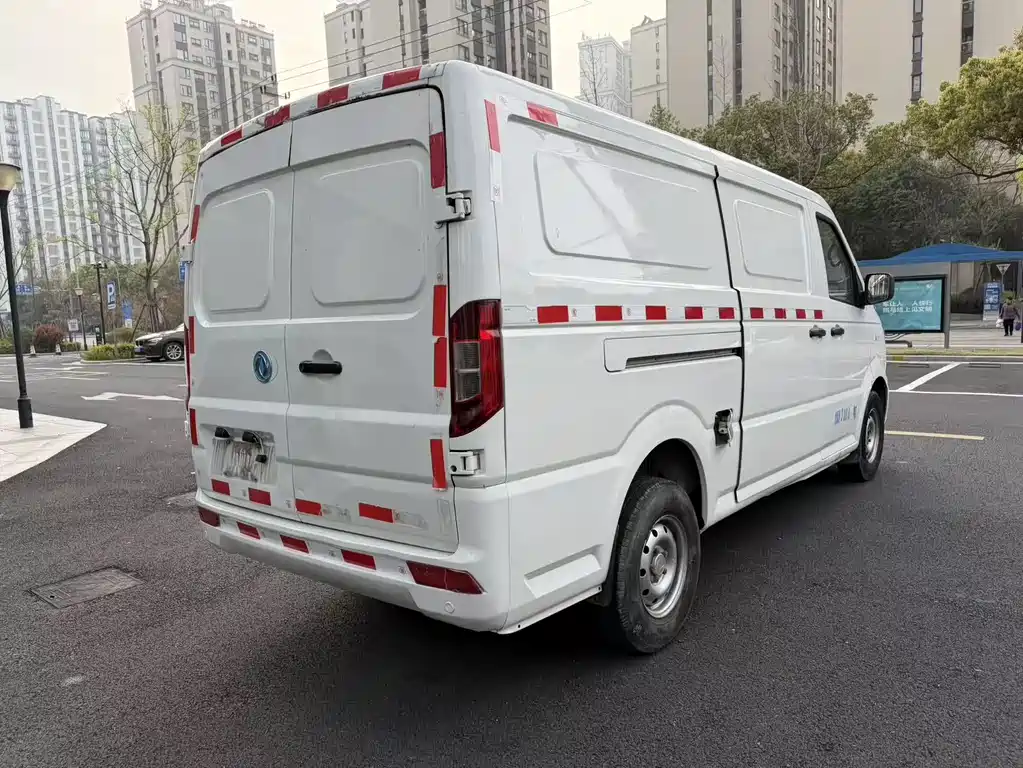 Dongfeng EM26 2023 Standard 41.472kWh