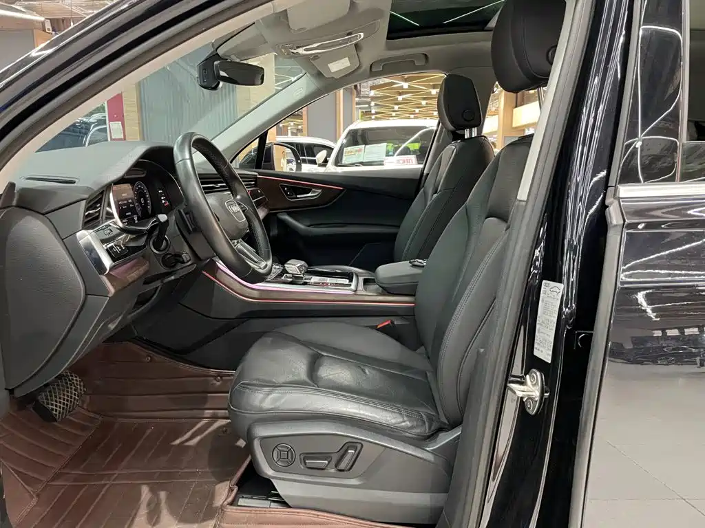 Audi Q7 — миниатюра 9