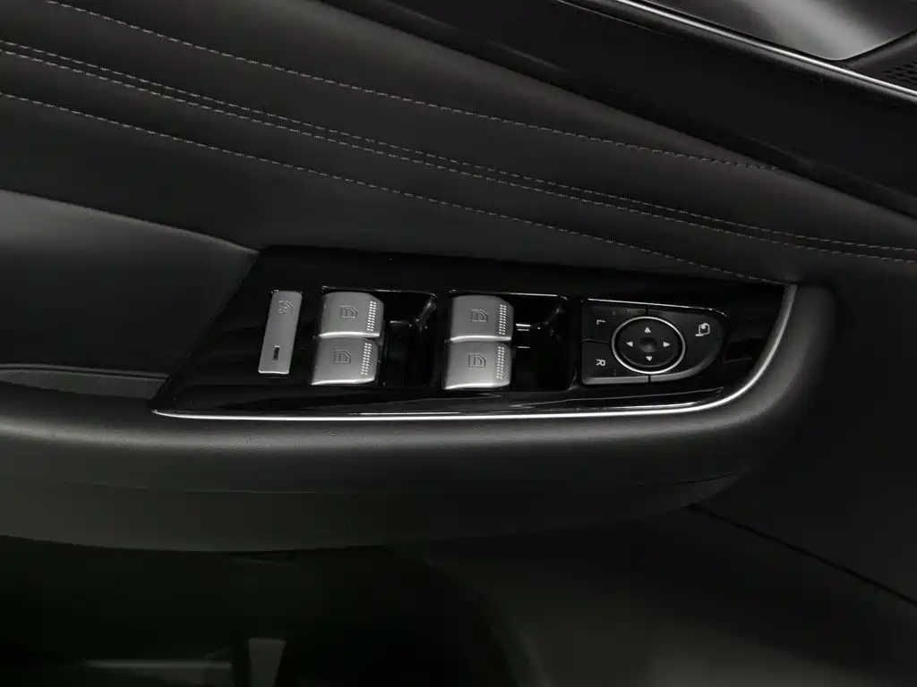 BAIC X7 — миниатюра 9