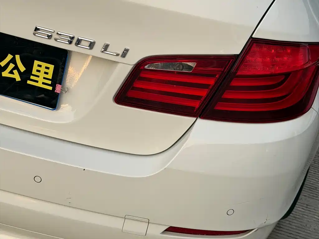 BMW 5 Series — миниатюра 29