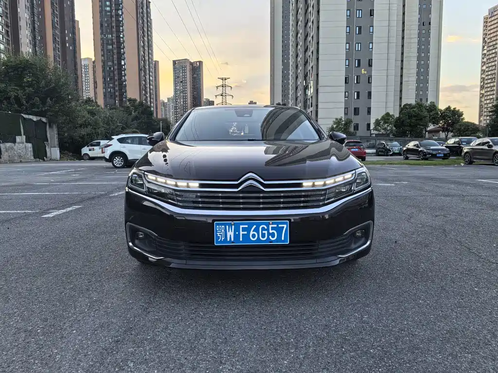 Citroen C6 — миниатюра 2