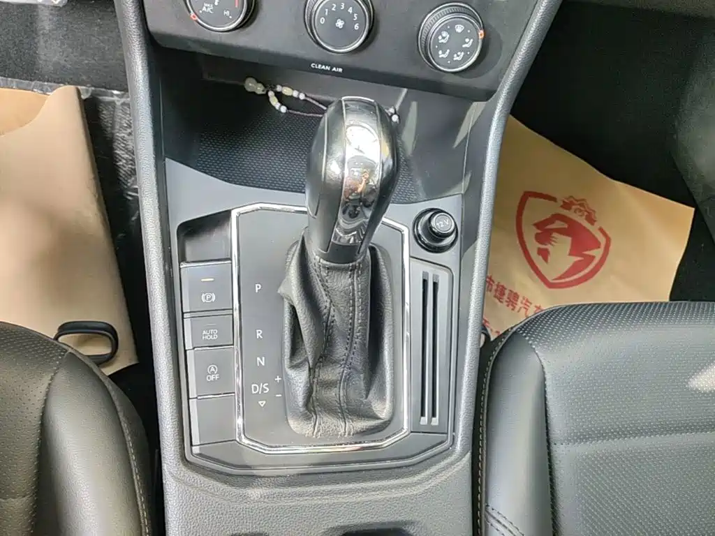 Volkswagen Lavida — миниатюра 14