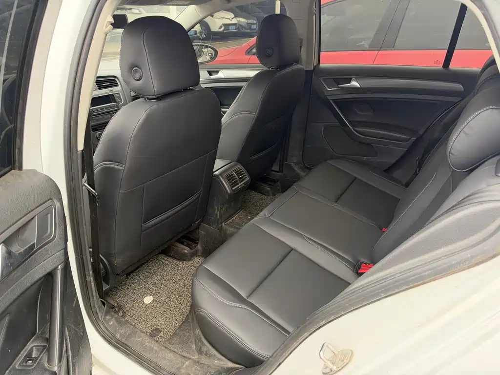 Volkswagen Golf — миниатюра 4