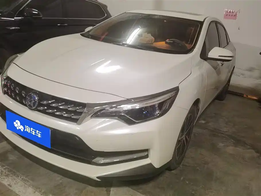 Venucia D60 2018