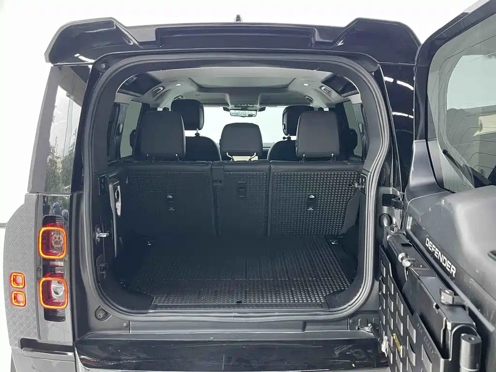 Land Rover Defender — миниатюра 22