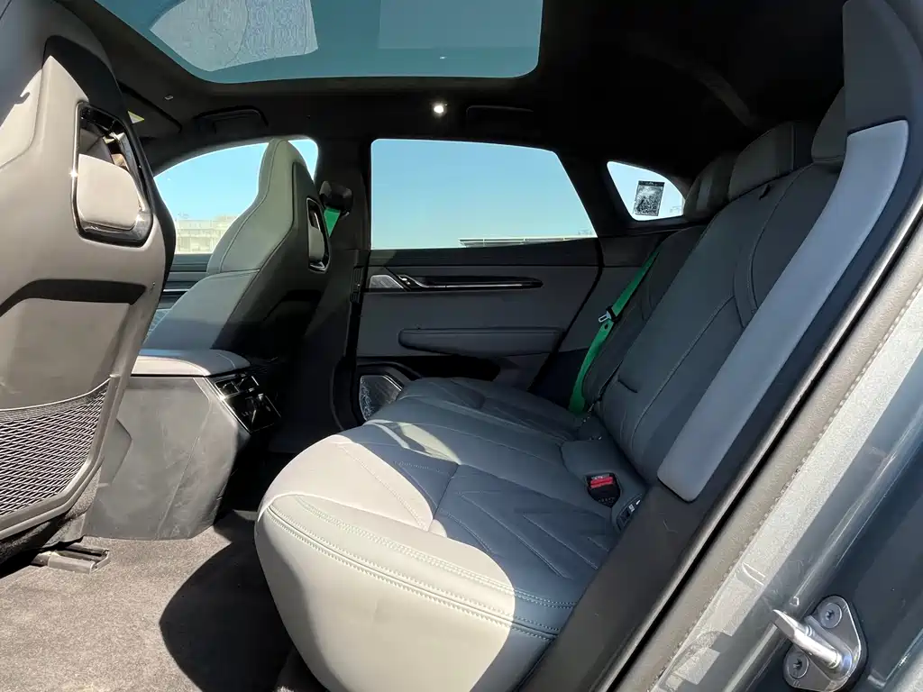 ZEEKR EXTREME KRYPTON 001