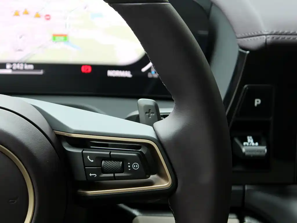 Porsche Panamera — миниатюра 10