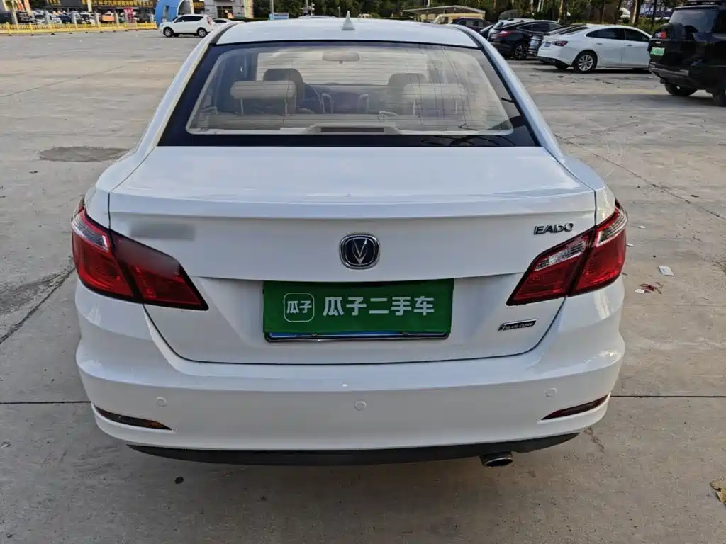 Changan Eado — миниатюра 6