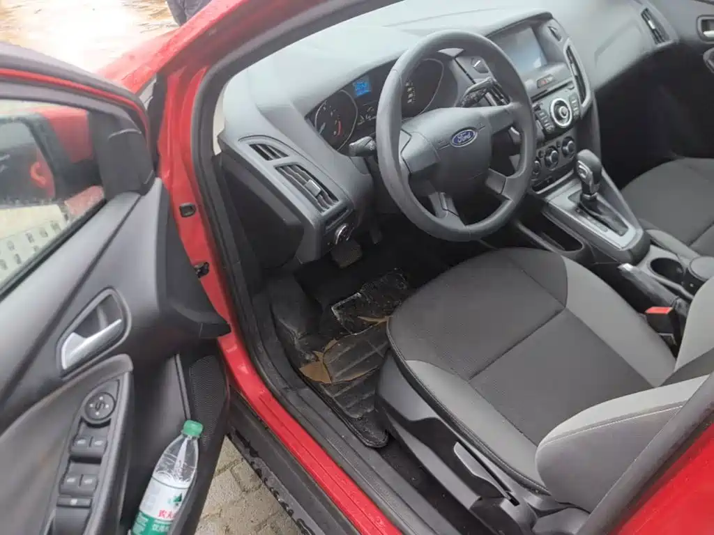 Ford Focus — миниатюра 16