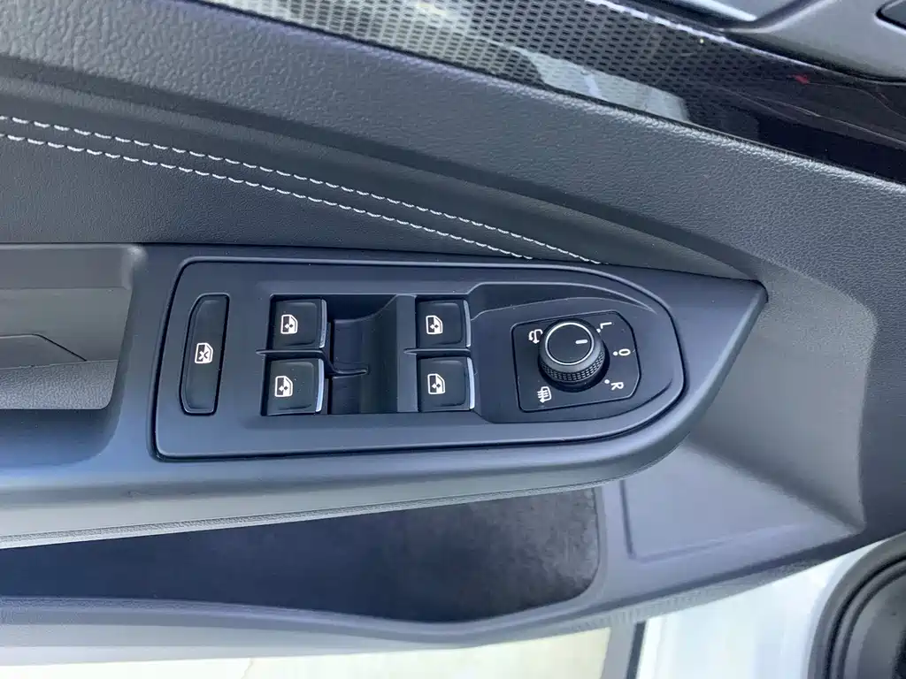 Volkswagen Golf — миниатюра 4