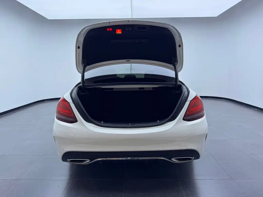 Mercedes-Benz C-Class — миниатюра 28