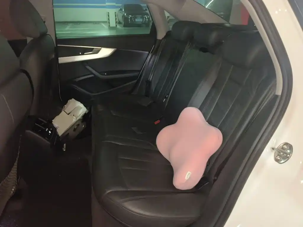 Audi A4L — миниатюра 15