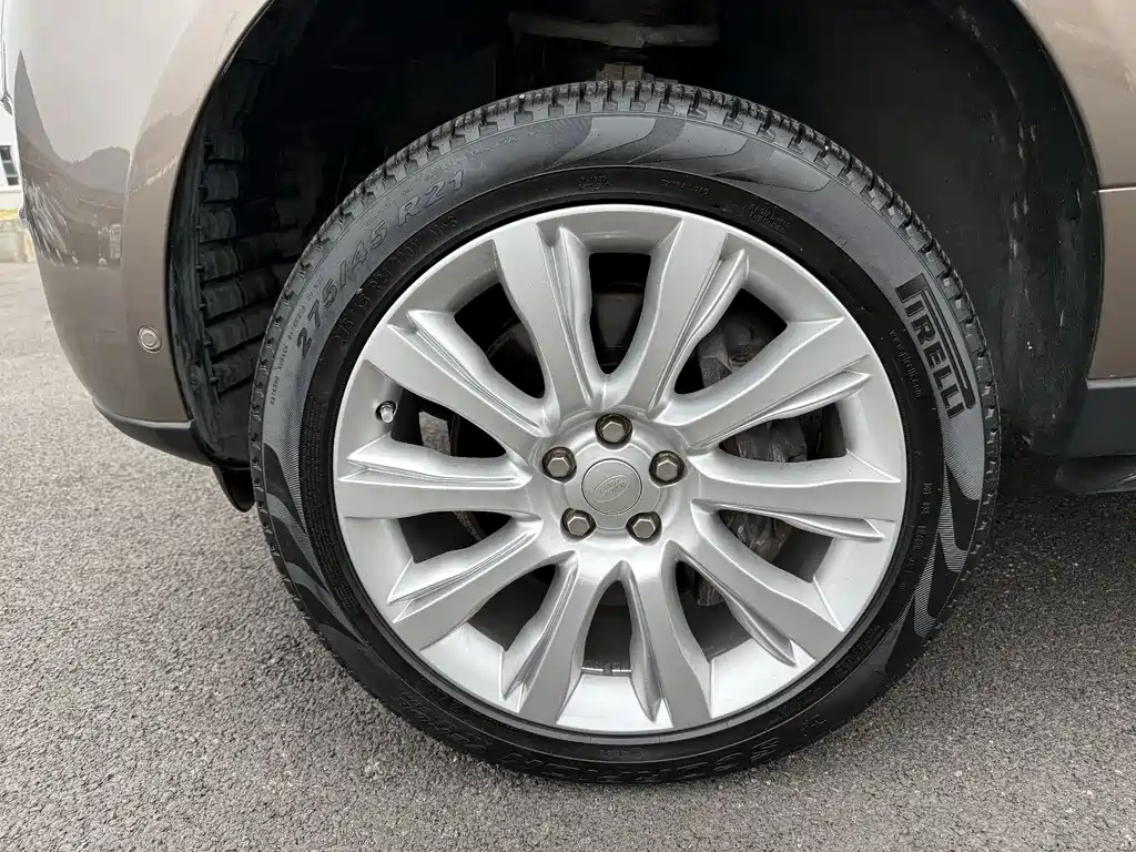 Land Rover Range Rover — миниатюра 9