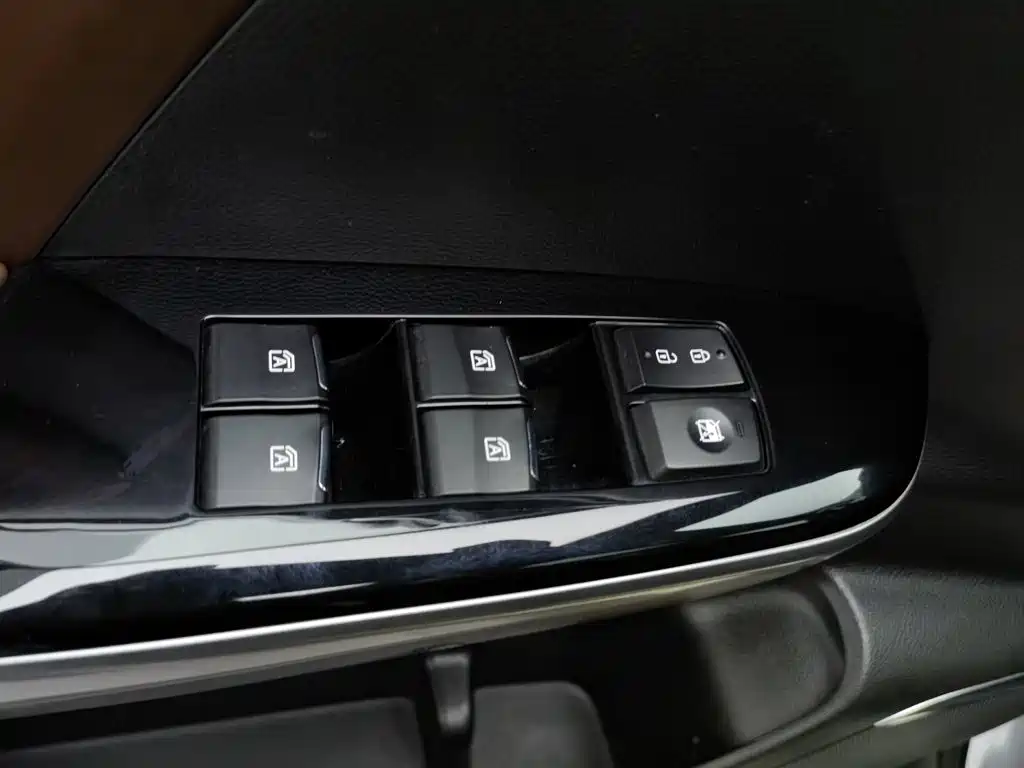 GAC Motor Trumpchi GS8 — миниатюра 9