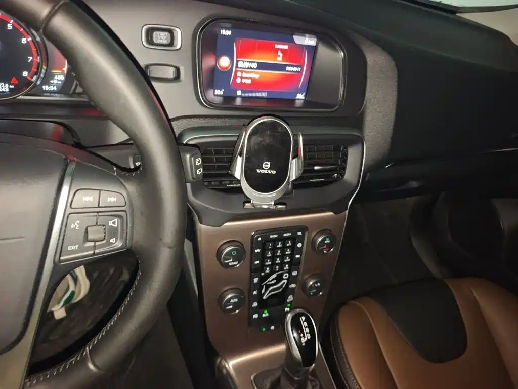 Volvo V40 — миниатюра 6
