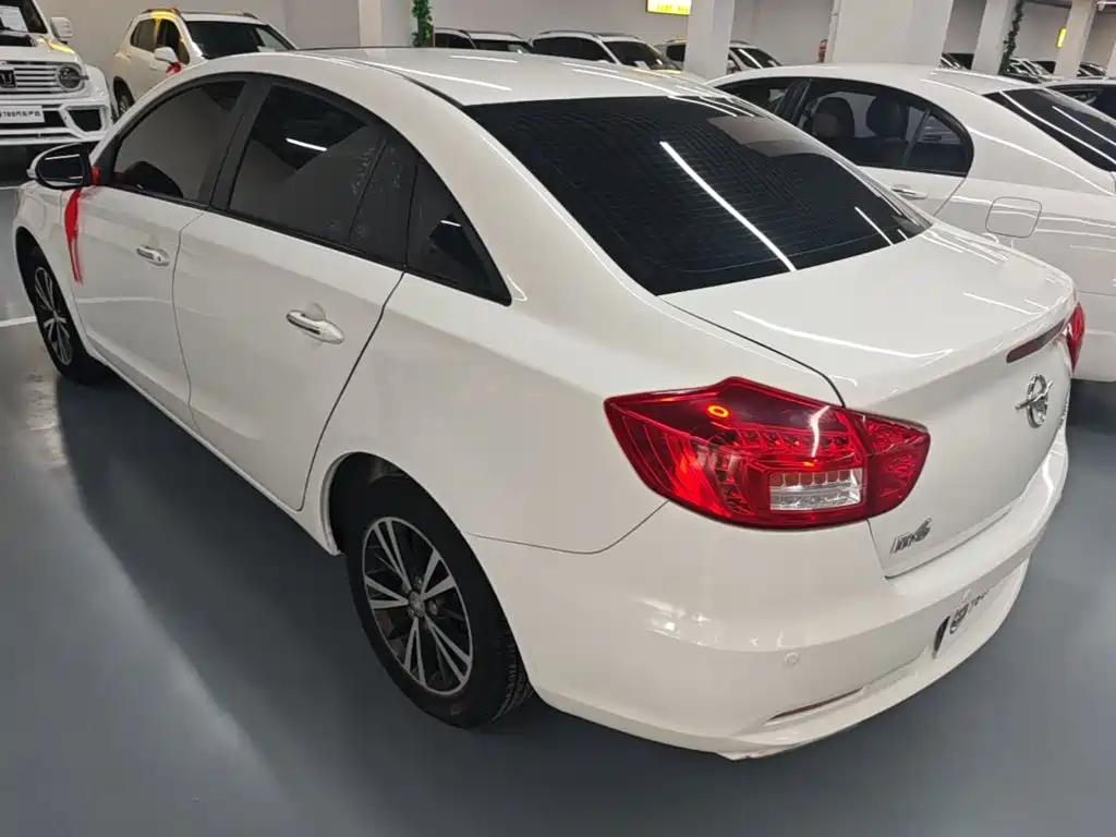 Haima Haima M6 — миниатюра 5