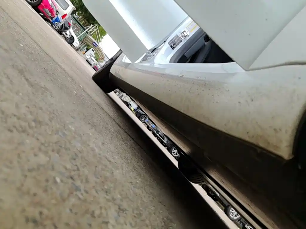 Tesla Model 3 — миниатюра 21