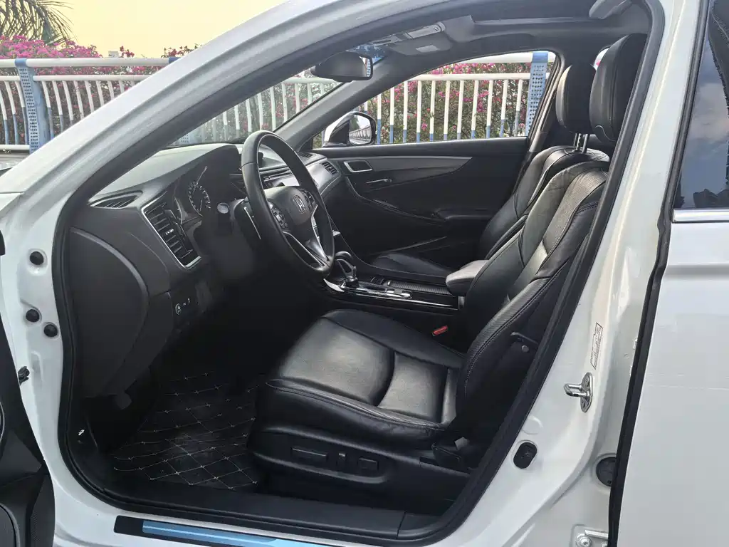 Honda Spirior — миниатюра 13