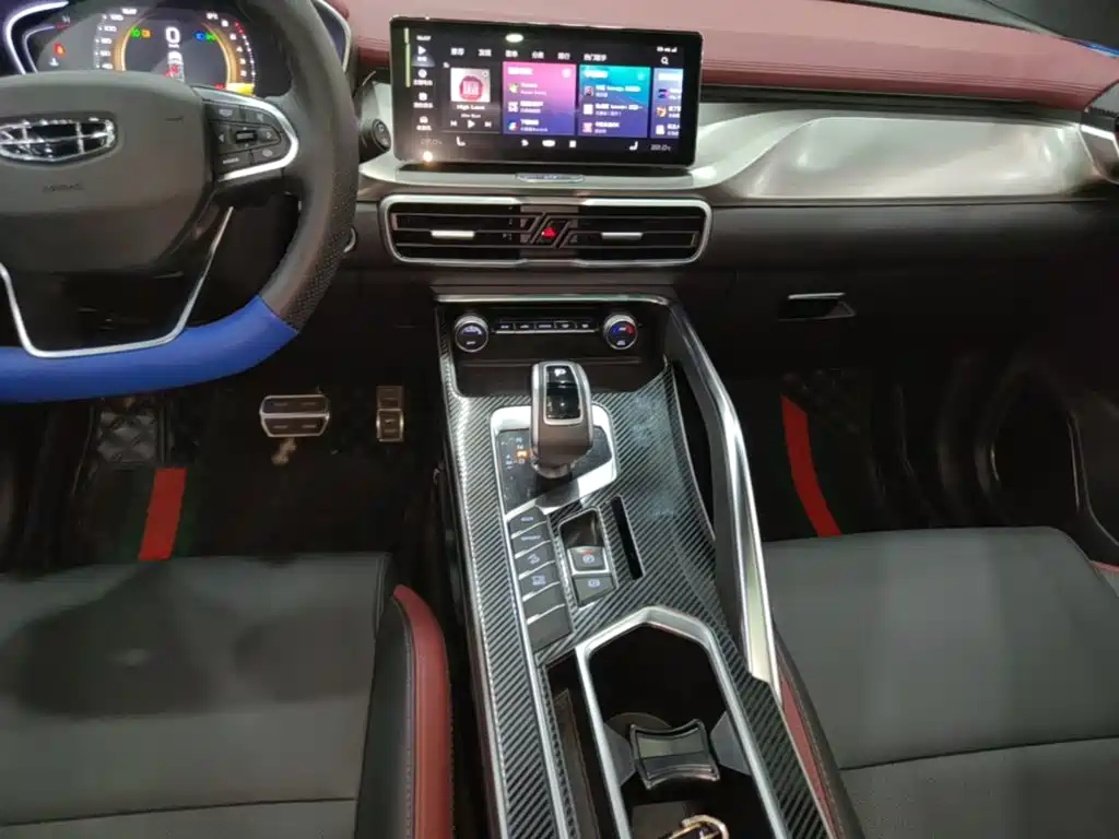 Geely Binyue — миниатюра 14