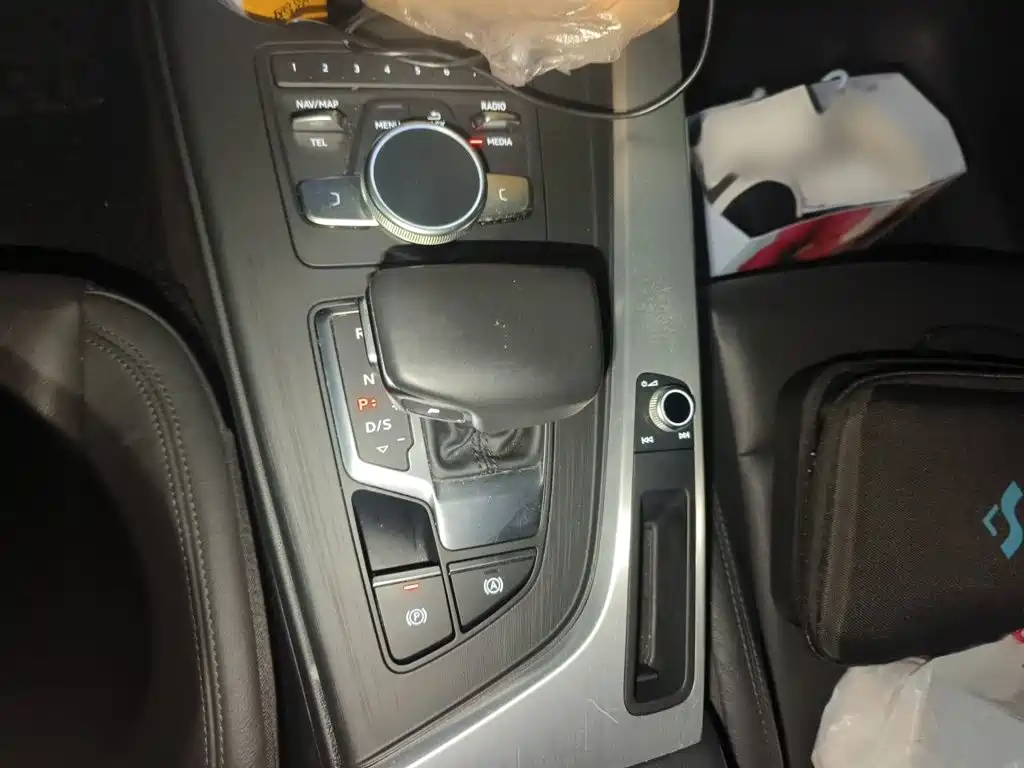 Audi A4L — миниатюра 7